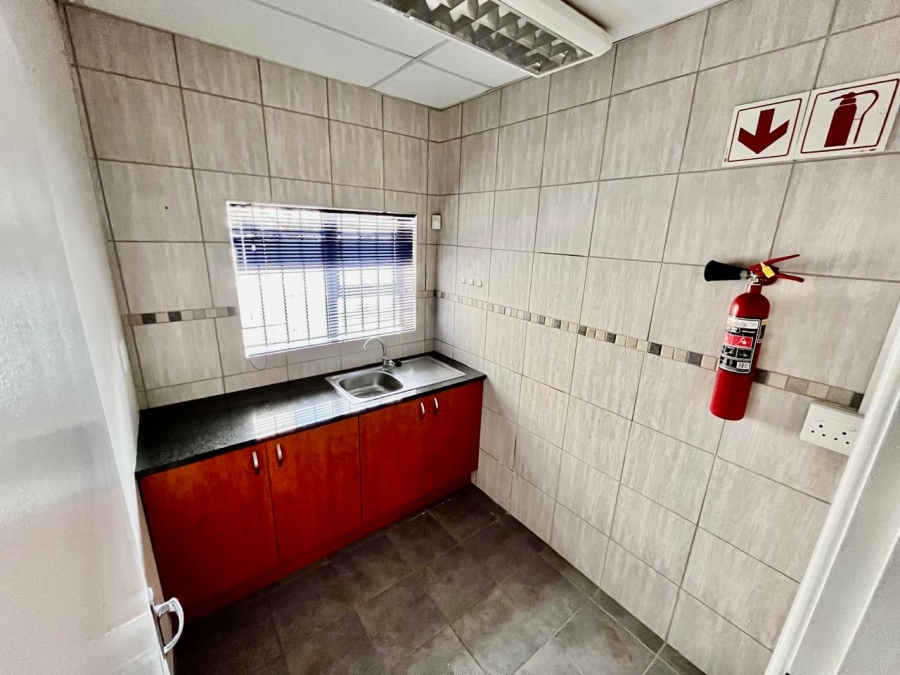 To Let commercial Property for Rent in Berea Eastern Cape